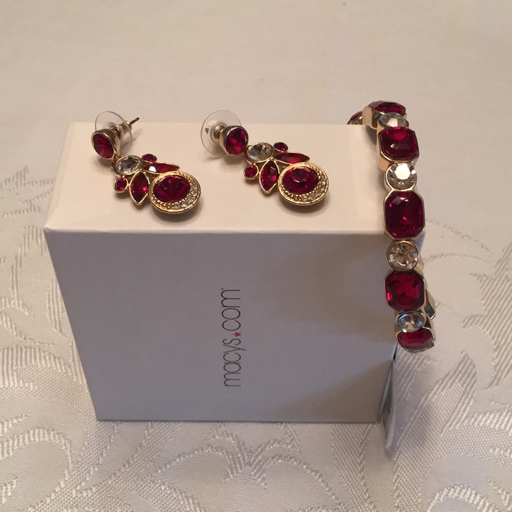 NWT Givencey bracket and earring set